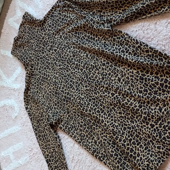 J crew tissue? Turtleneck leopard print xxs - Picture 11 of 11